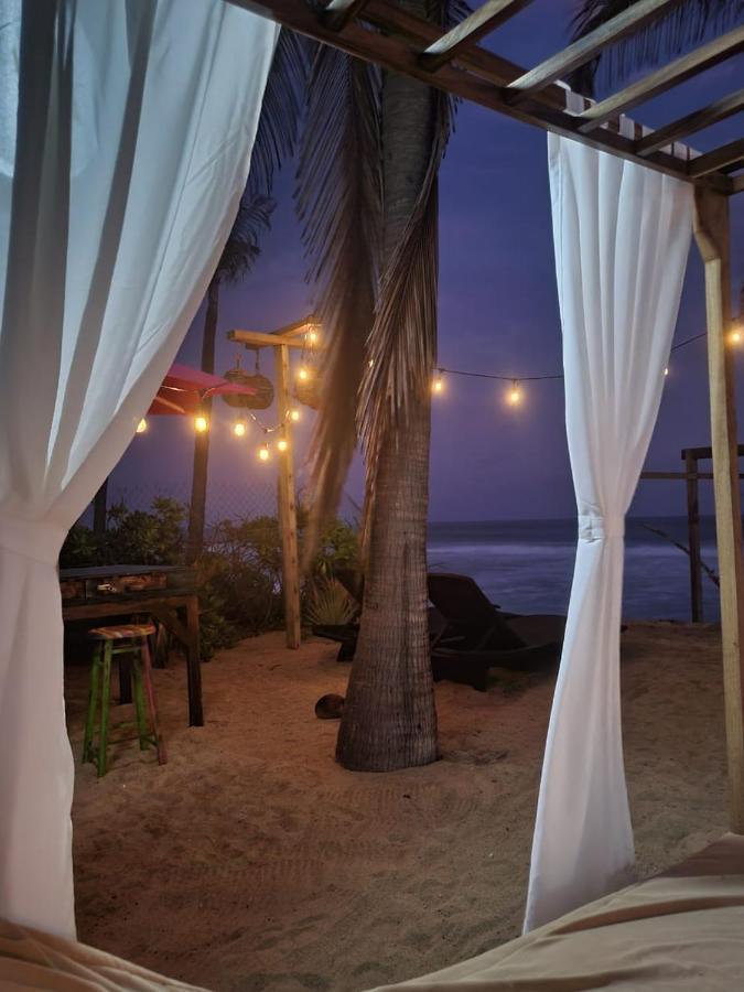 Amarok Hotel Marquelia ภายนอก รูปภาพ
